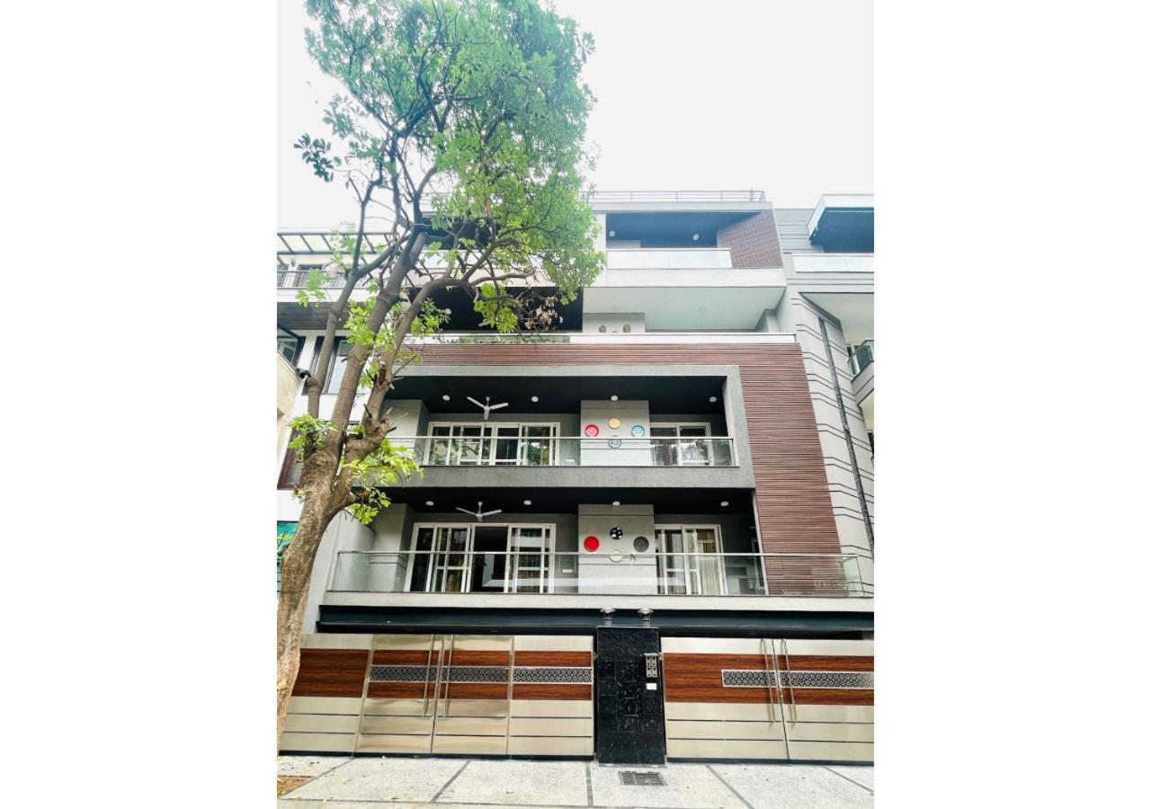 Bluo Modern 3Bhk Saket - Lift, Parking, Balcony Apartment *